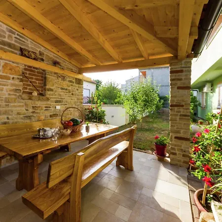 Apartment Luxury In With Covered Terrace *